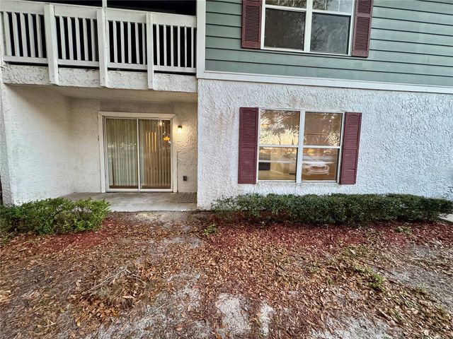 8200 FAIRWAYS CIRCLE B102, Ocala, FL 34472