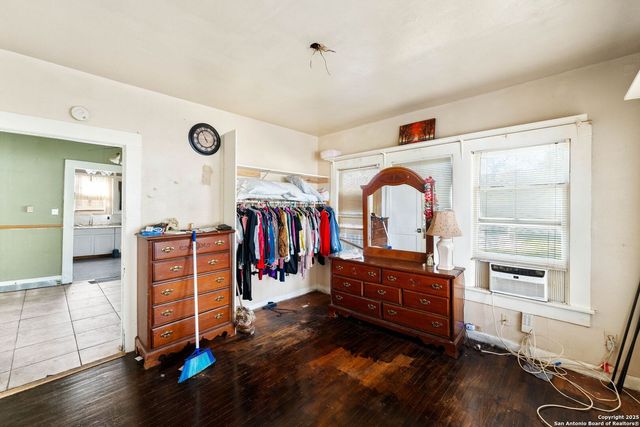 1123 Rigsby, San Antonio, TX 78210