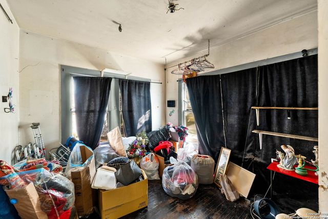 1123 Rigsby, San Antonio, TX 78210