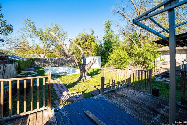 1123 Rigsby, San Antonio, TX 78210