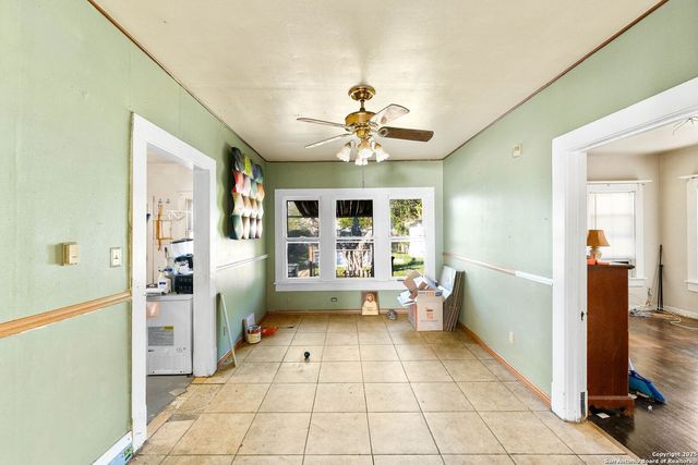 1123 Rigsby, San Antonio, TX 78210