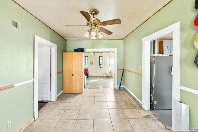 1123 Rigsby, San Antonio, TX 78210