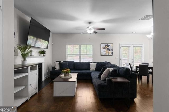 4142 Woodland Park Drive, Atlanta, GA 30331