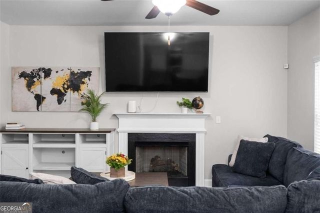 4142 Woodland Park Drive, Atlanta, GA 30331