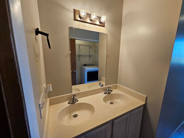 2454 Cambridge Way, Gladwin, MI 48624