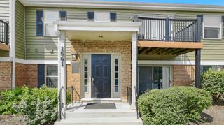 1561 Raymond Drive 104, Naperville, IL 60563