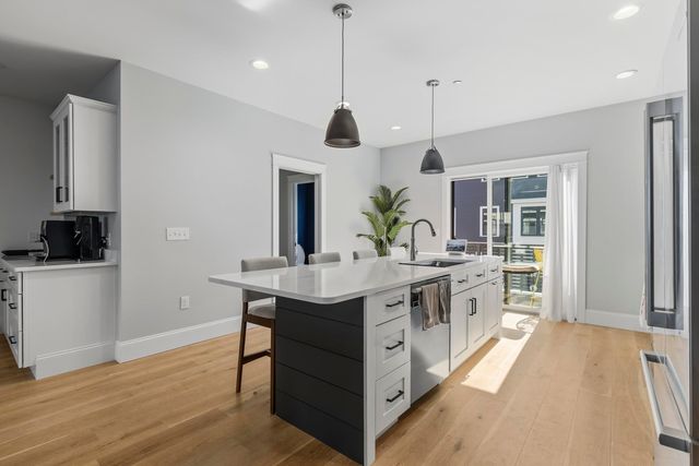 50 Cate St Unit 22, Portsmouth, NH 03801