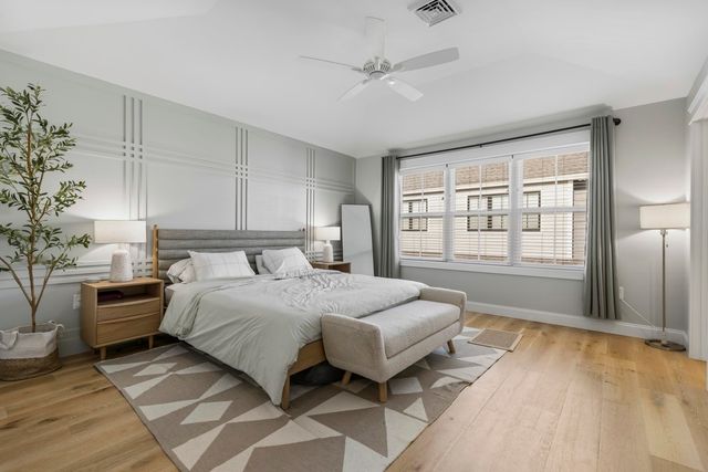 50 Cate St Unit 22, Portsmouth, NH 03801