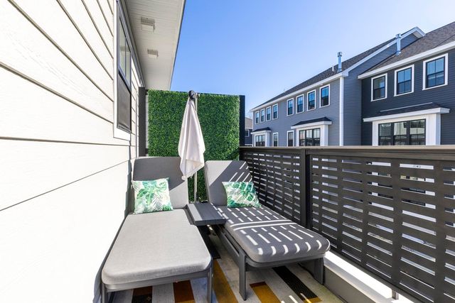 50 Cate St Unit 22, Portsmouth, NH 03801