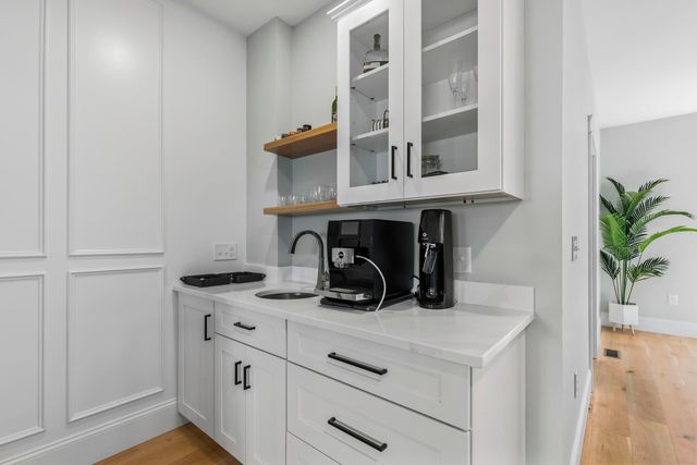 50 Cate St Unit 22, Portsmouth, NH 03801