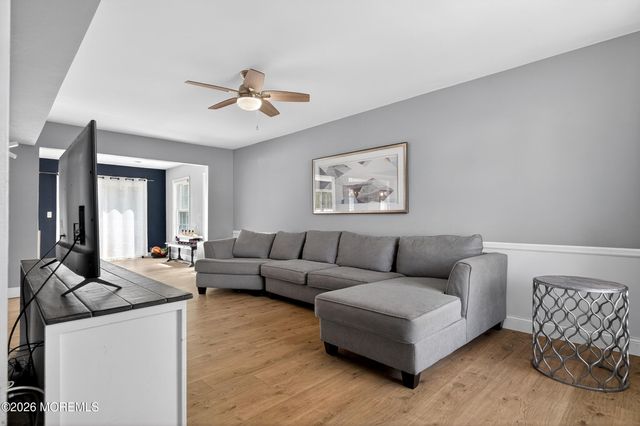 49 Sherrybrooke Drive, Howell, NJ 07731