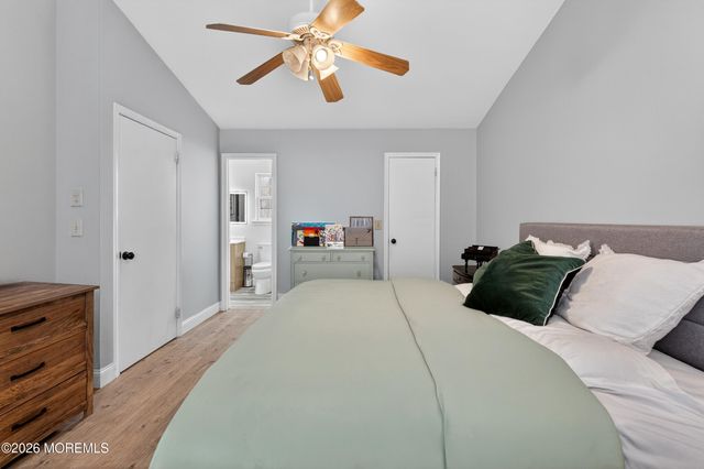 49 Sherrybrooke Drive, Howell, NJ 07731