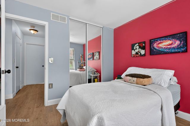 49 Sherrybrooke Drive, Howell, NJ 07731