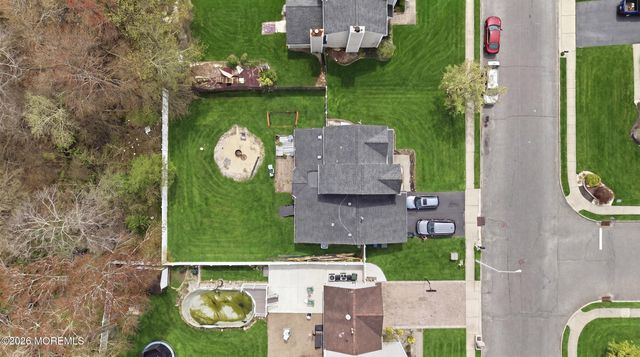 49 Sherrybrooke Drive, Howell, NJ 07731