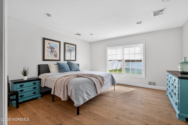 49 Sherrybrooke Drive, Howell, NJ 07731