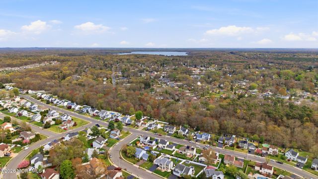 49 Sherrybrooke Drive, Howell, NJ 07731