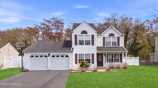 49 Sherrybrooke Drive, Howell, NJ 07731