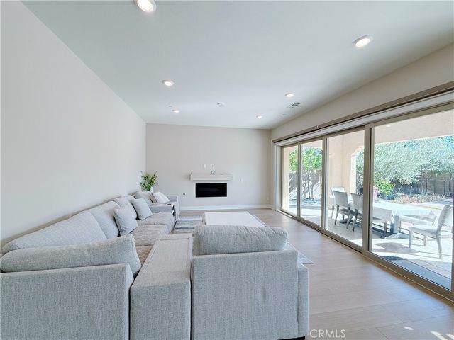 504 Cultivate, Irvine, CA 92618