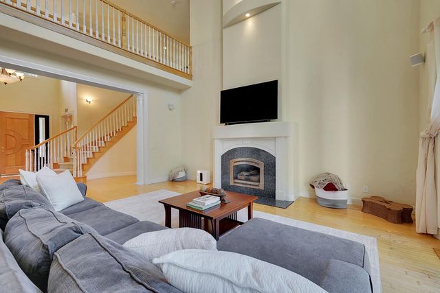 5244 Fair Oaks Blvd, Carmichael, CA 95608