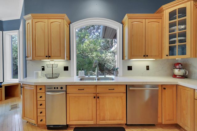 5244 Fair Oaks Blvd, Carmichael, CA 95608