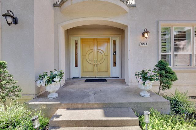 5244 Fair Oaks Blvd, Carmichael, CA 95608