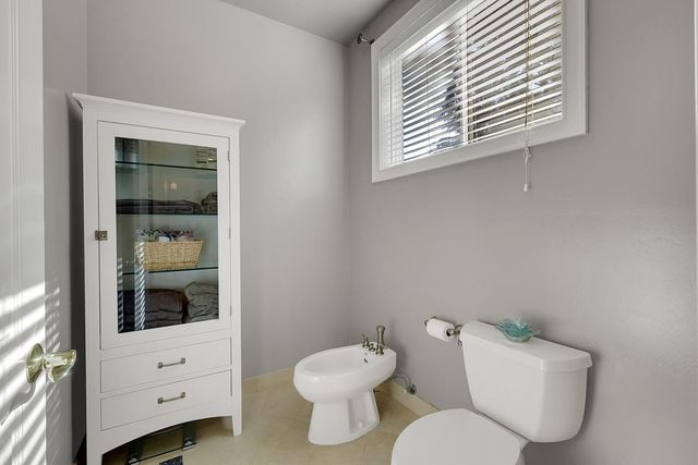 5244 Fair Oaks Blvd, Carmichael, CA 95608
