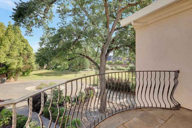 5244 Fair Oaks Blvd, Carmichael, CA 95608