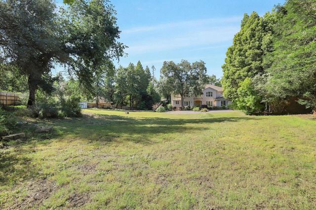 5244 Fair Oaks Blvd, Carmichael, CA 95608