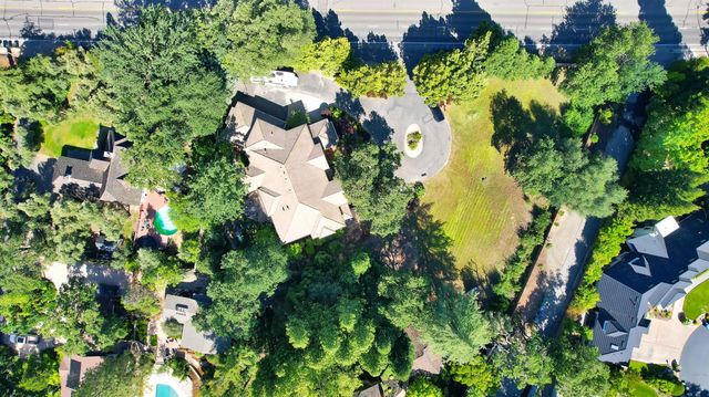 5244 Fair Oaks Blvd, Carmichael, CA 95608