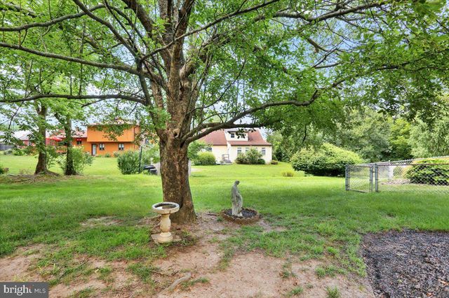 12 ARCHER LN, Reading, PA 19607