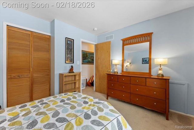 5165 Eagle Lake Drive, Waterford Charter Township, MI 48329