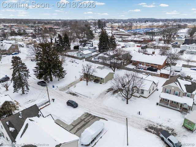 5165 Eagle Lake Drive, Waterford Charter Township, MI 48329