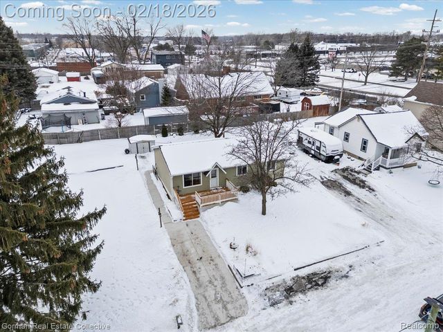 5165 Eagle Lake Drive, Waterford Charter Township, MI 48329