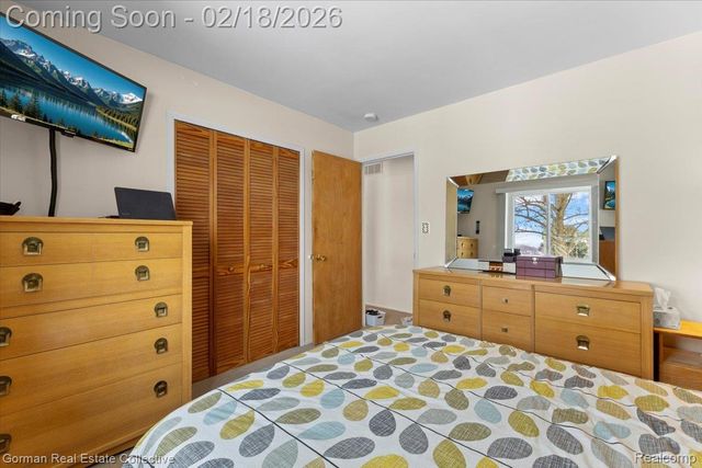 5165 Eagle Lake Drive, Waterford Charter Township, MI 48329