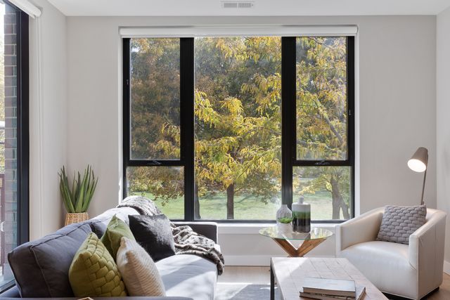 3604 N Campbell Avenue 202, Chicago, IL 60618