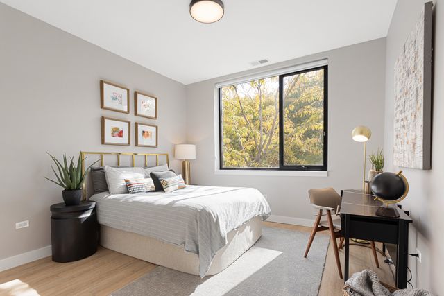 3604 N Campbell Avenue 202, Chicago, IL 60618