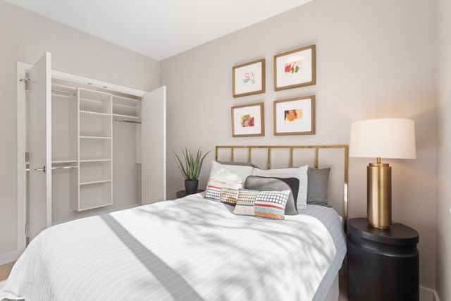 3604 N Campbell Avenue 202, Chicago, IL 60618