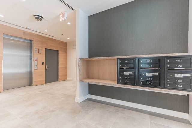 3604 N Campbell Avenue 202, Chicago, IL 60618