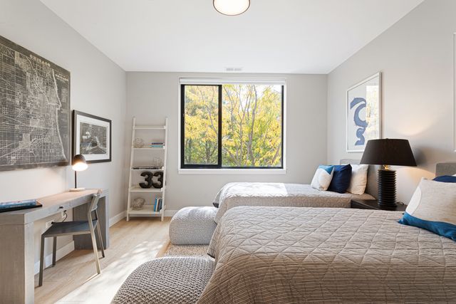 3604 N Campbell Avenue 202, Chicago, IL 60618