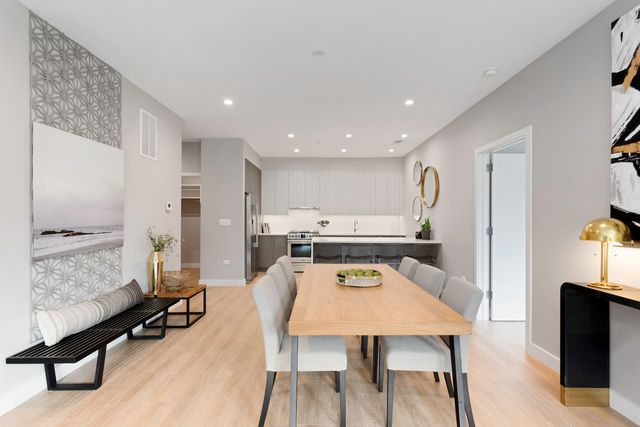 3604 N Campbell Avenue 202, Chicago, IL 60618