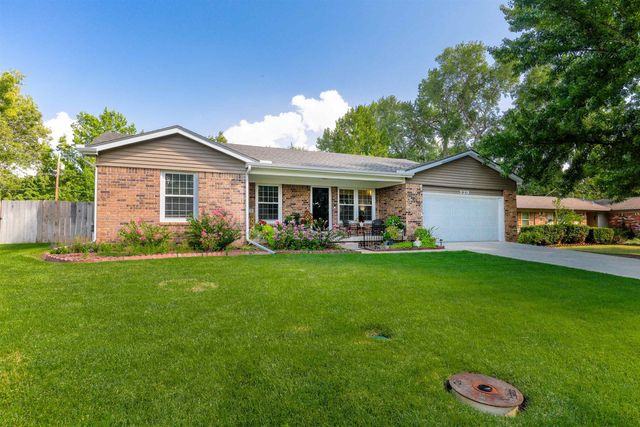 229 Warren Rd, El Dorado, KS 67042