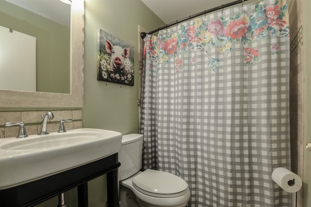 229 Warren Rd, El Dorado, KS 67042