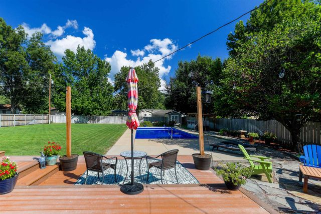 229 Warren Rd, El Dorado, KS 67042