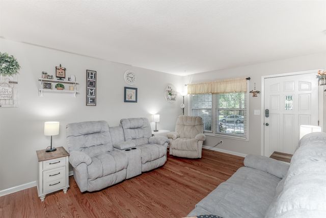 229 Warren Rd, El Dorado, KS 67042