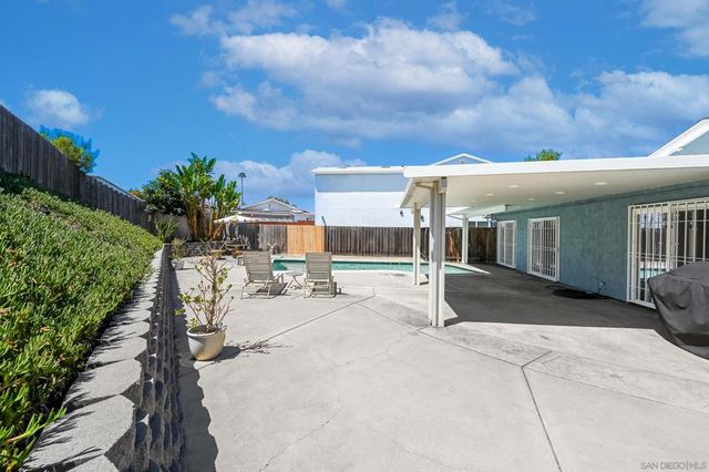10421 Calico Cir, San Diego, CA 92126