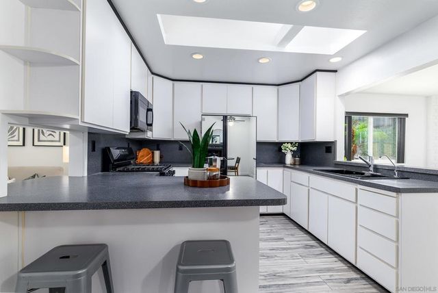 10421 Calico Cir, San Diego, CA 92126