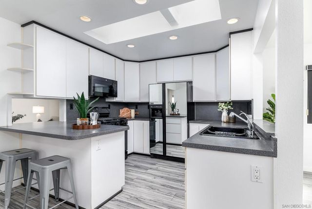 10421 Calico Cir, San Diego, CA 92126