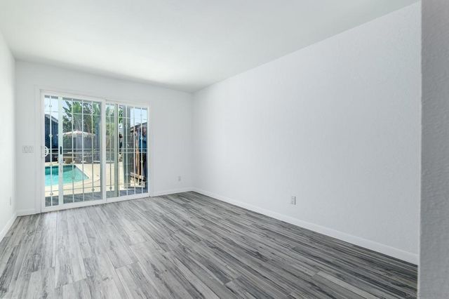10421 Calico Cir, San Diego, CA 92126