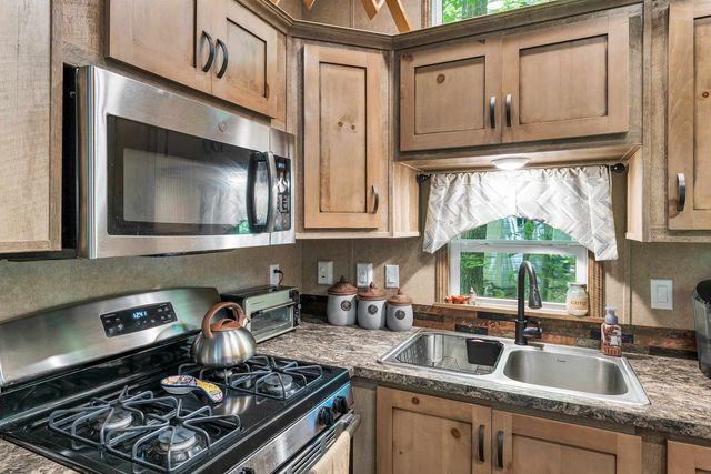 262 High Country Way, Holderness, NH 03245