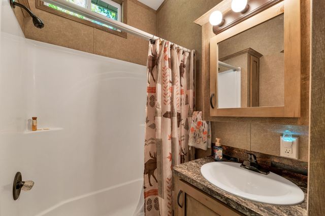 262 High Country Way, Holderness, NH 03245